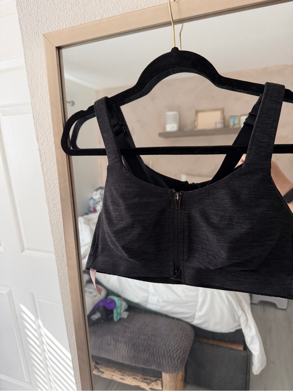 VS Black Front-Zip Women's Sports Bra (high support)